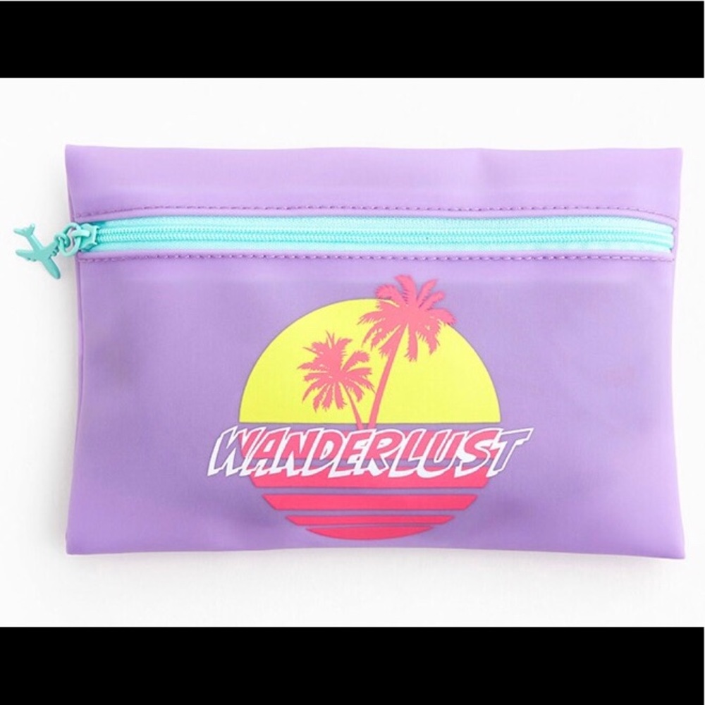 BOGO - 🆕 Beauty Staycation Makeup Bag